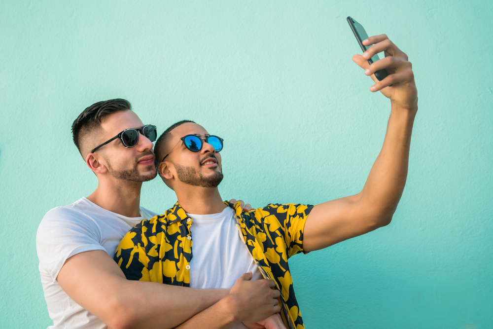 Pourquoi utiliser un code promo pour une eSIM en voyage ?