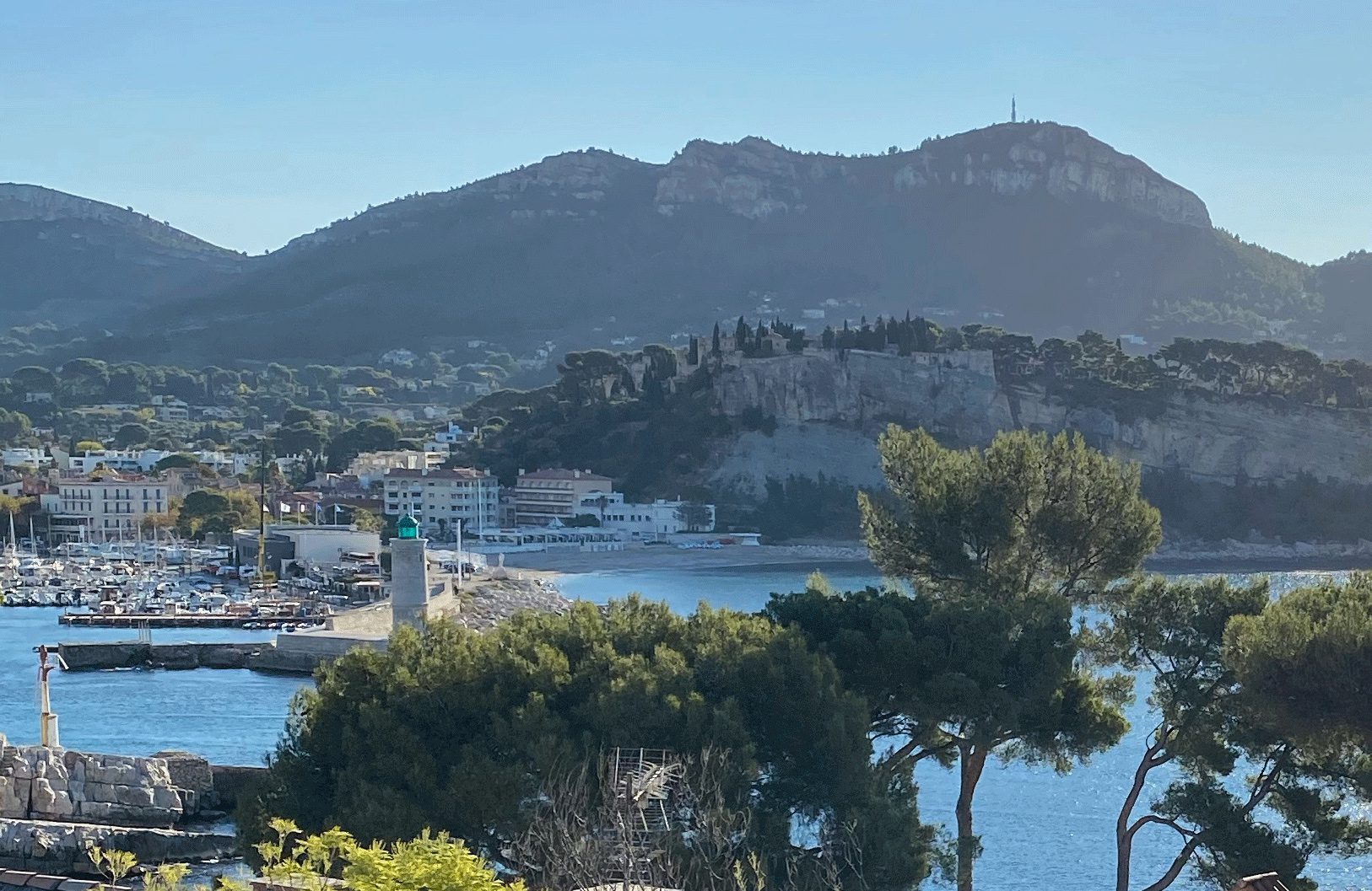 Vue-Villa-Talabar-vue-port