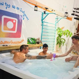 72648165_10156817334147252_5886865124324540416_n