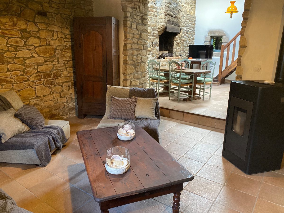 Le Petit Jardin de la Rosmarian est une maison d'hôtes gay friendly au Locoal Mendon dans le Morbihan