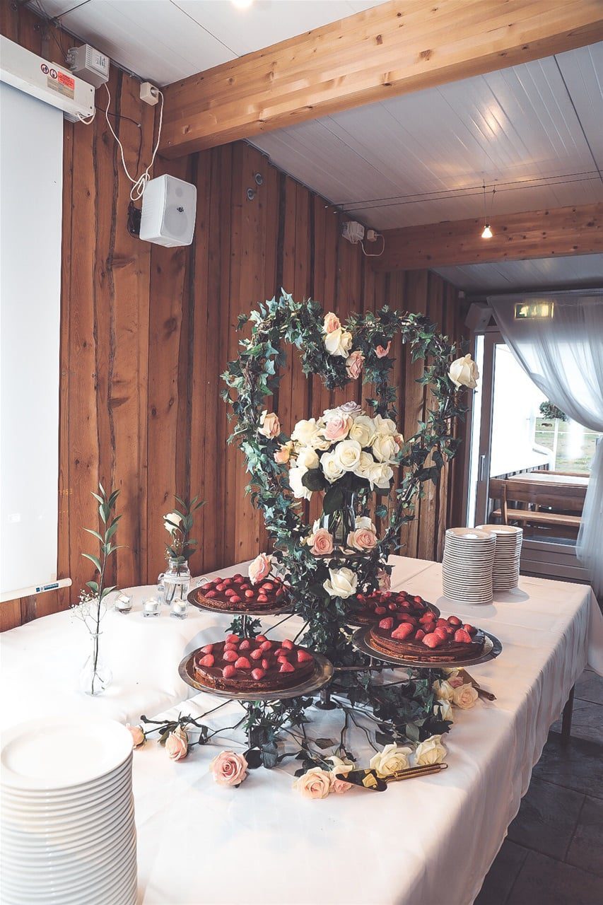 191015490_102837612010134_2357771050338416077_n