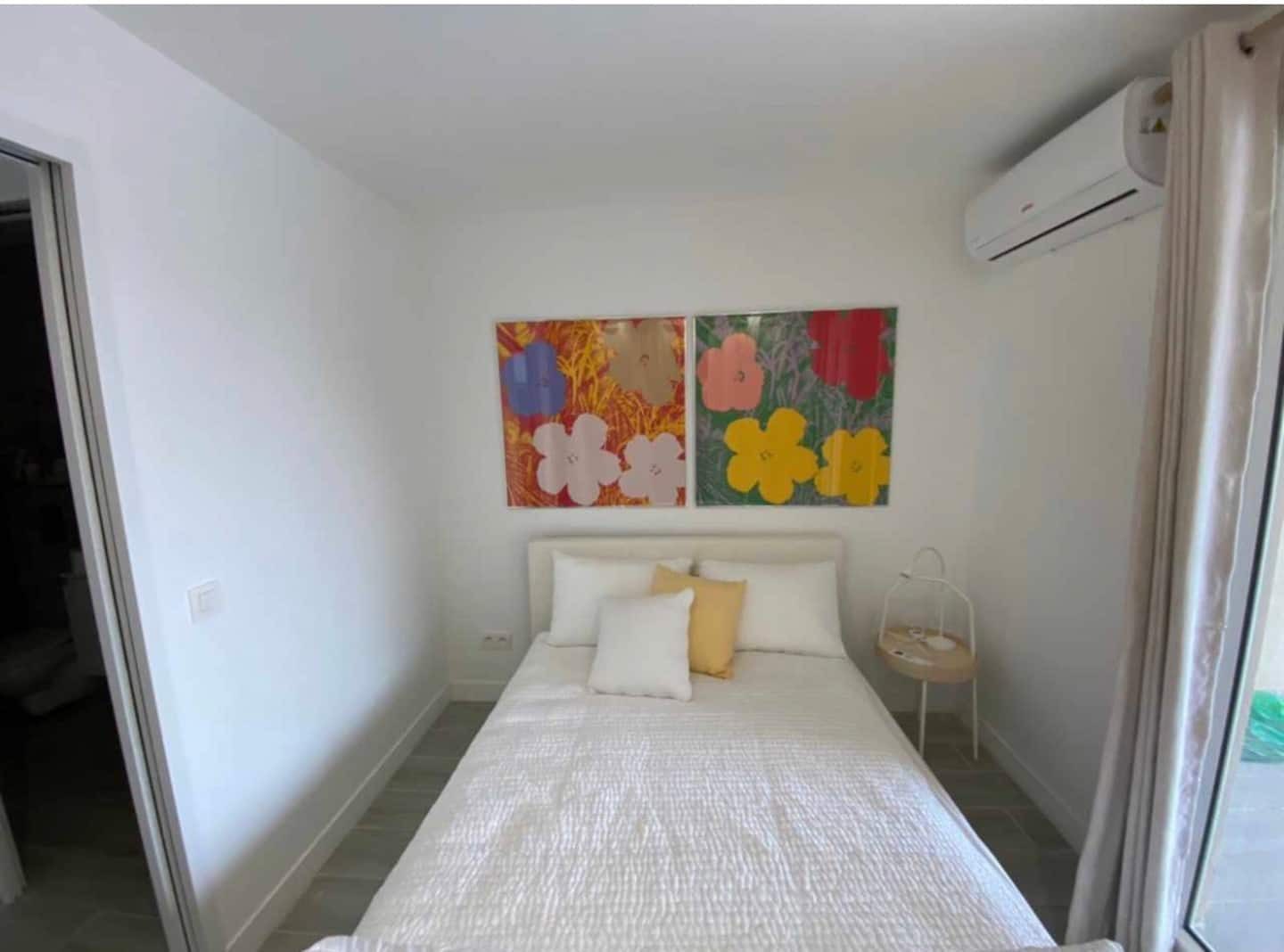 2099d084-43fa-4de3-92d0-78869af6