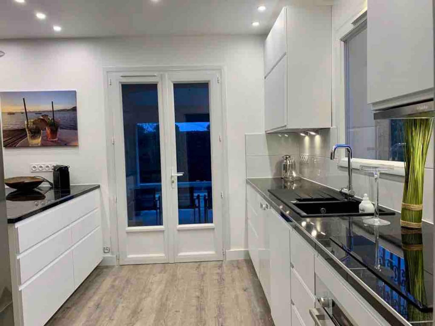 965ab635-10bb-4db6-a347-fc68269f