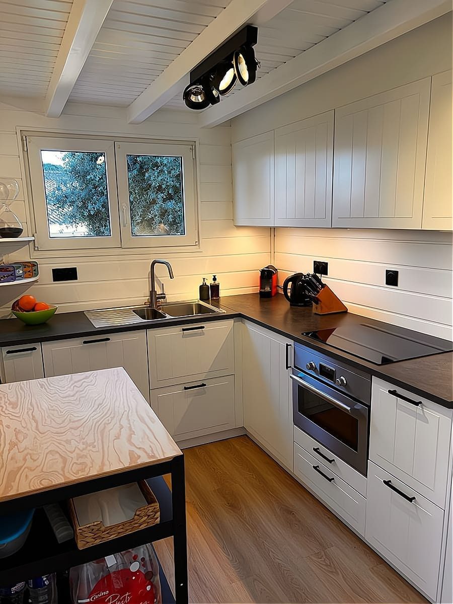 FBCEE420-49C1-4028-B83C-9845C7F8