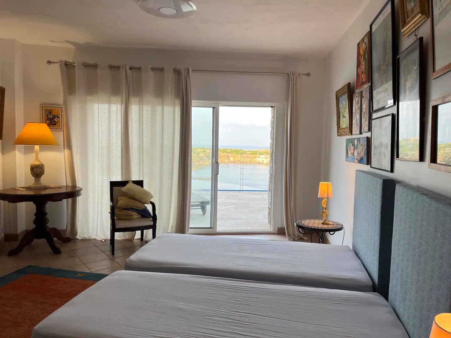 chambre-bas1-b710dd8579c2ada47f38b8e023b5c151