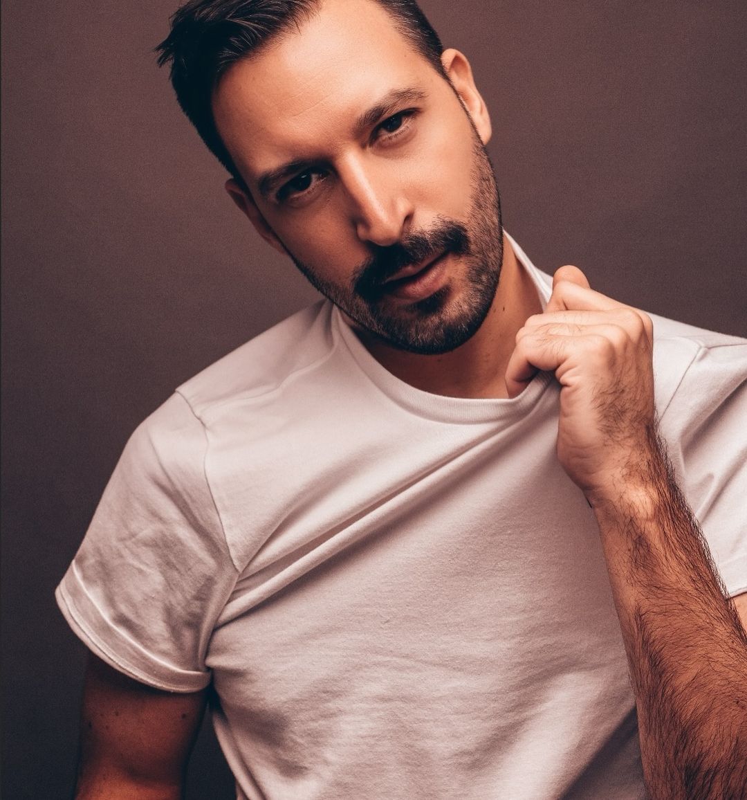 Host photo