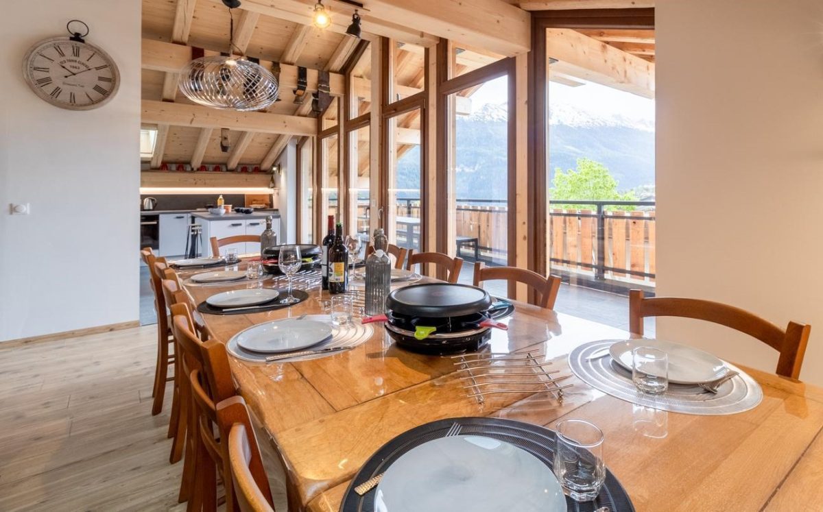 salle-a-manger-Teissoun-772c213b06ee2f0234e07532f9a50381