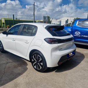 Voiture–f93cece4c4532f0b570221df7624a9b5