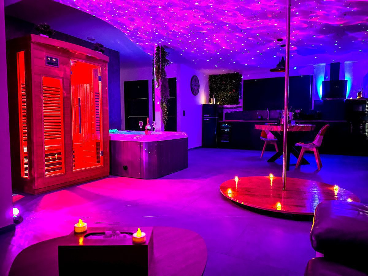 loveroom-vias-la-villa-des-charmes-PIECE-A-VIVRE-11-1490e73c1f041fed5d83b5af42c89a39