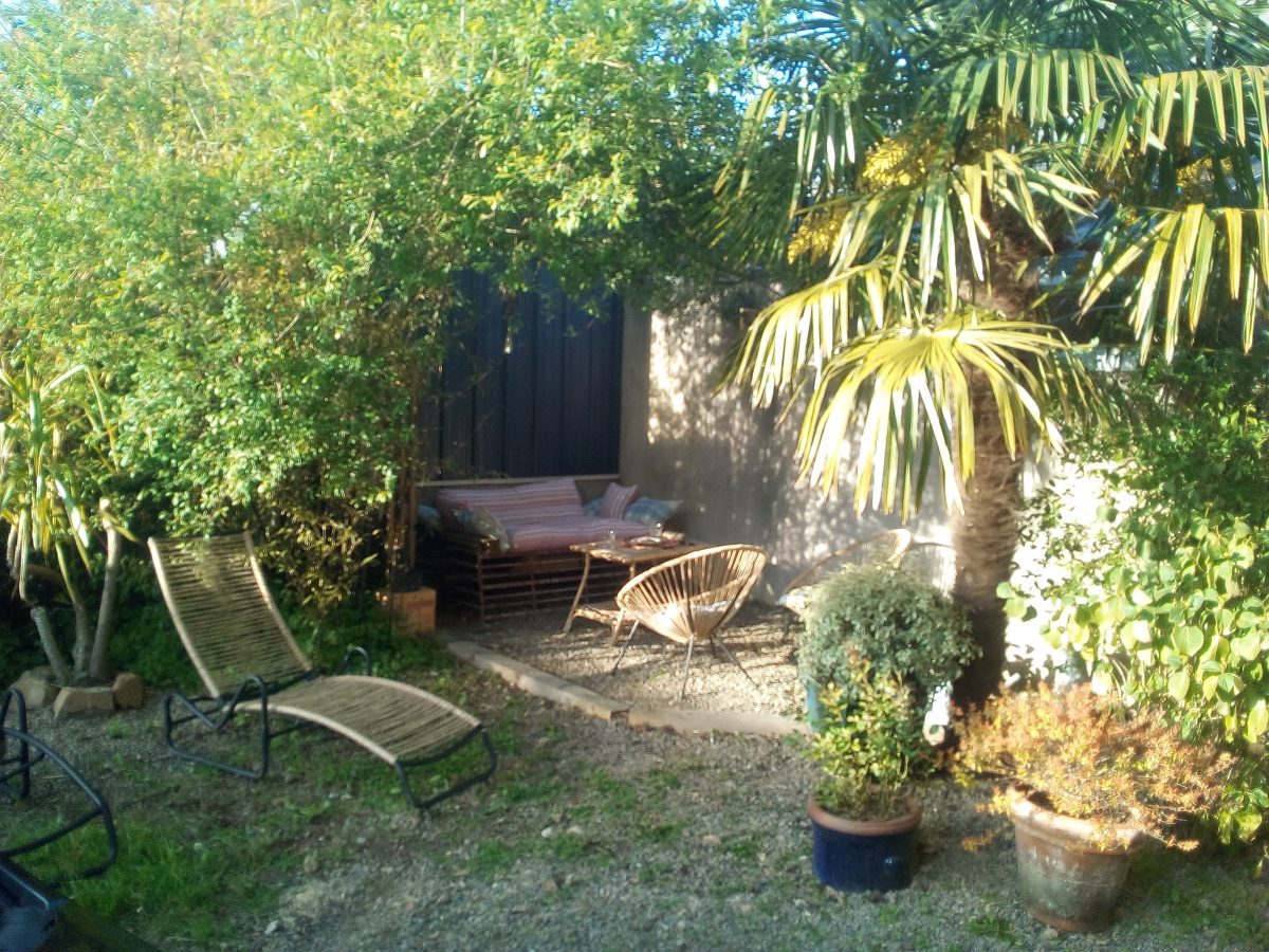 2bis-d9d4b8a53e4e0dbab616544db7116fd6