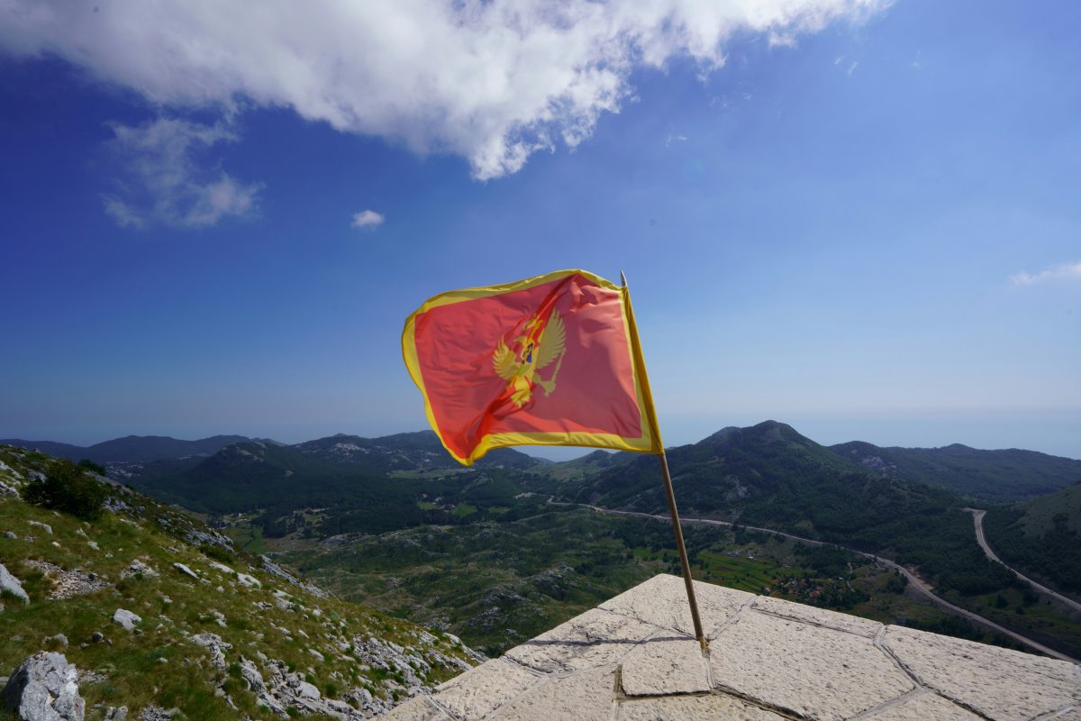 Emprunter la route Serpentine jusqu'au mont Lovćen