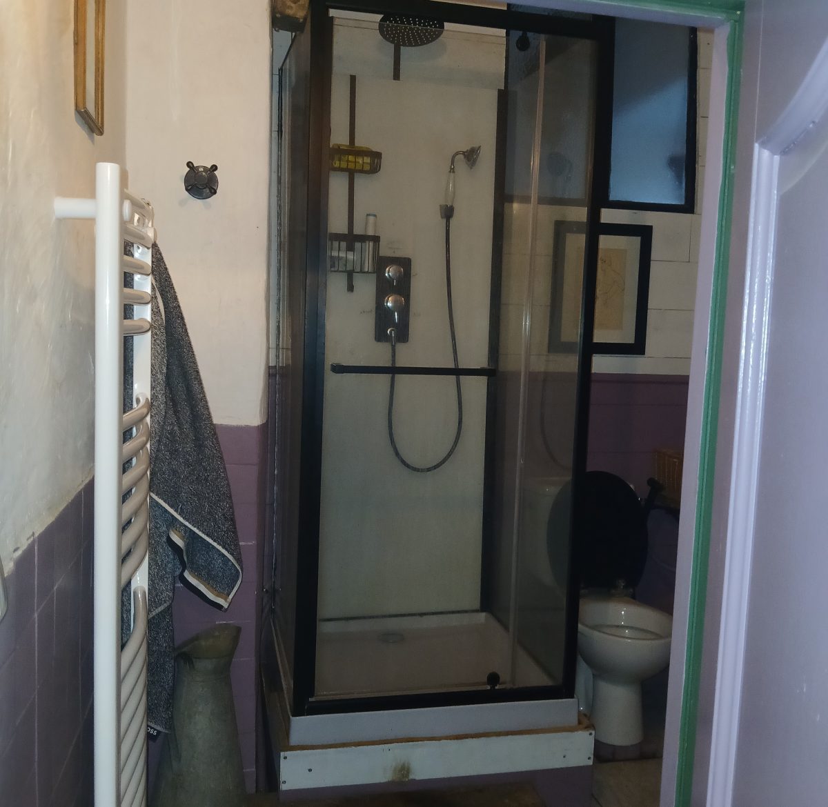 Salle-suite-du-monarque-40a027e3acf0556e6cc2e74c407bc20e