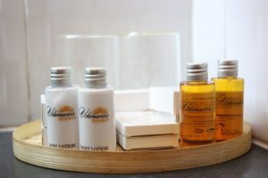 1679160545389003883_lg