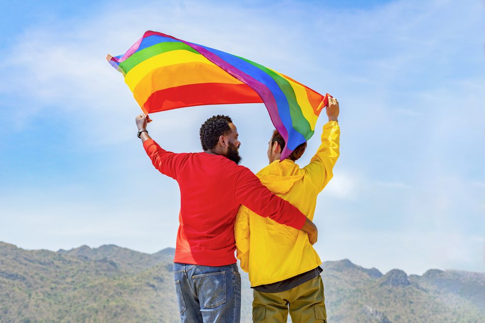 Guide de sécurité complet pour voyageurs LGBTQ à l'international - Conseils pratiques