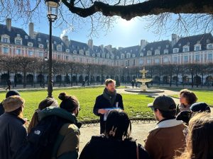 Place-des-vosges-916ccd1e8c665d73f5c744e5533d2873