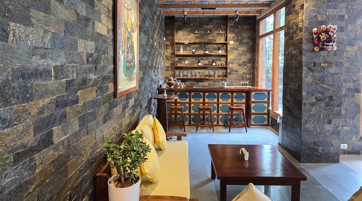 bar-g4-qq9ndindr6xy127upz8igmkaa1qv7uadc0llyppzp4