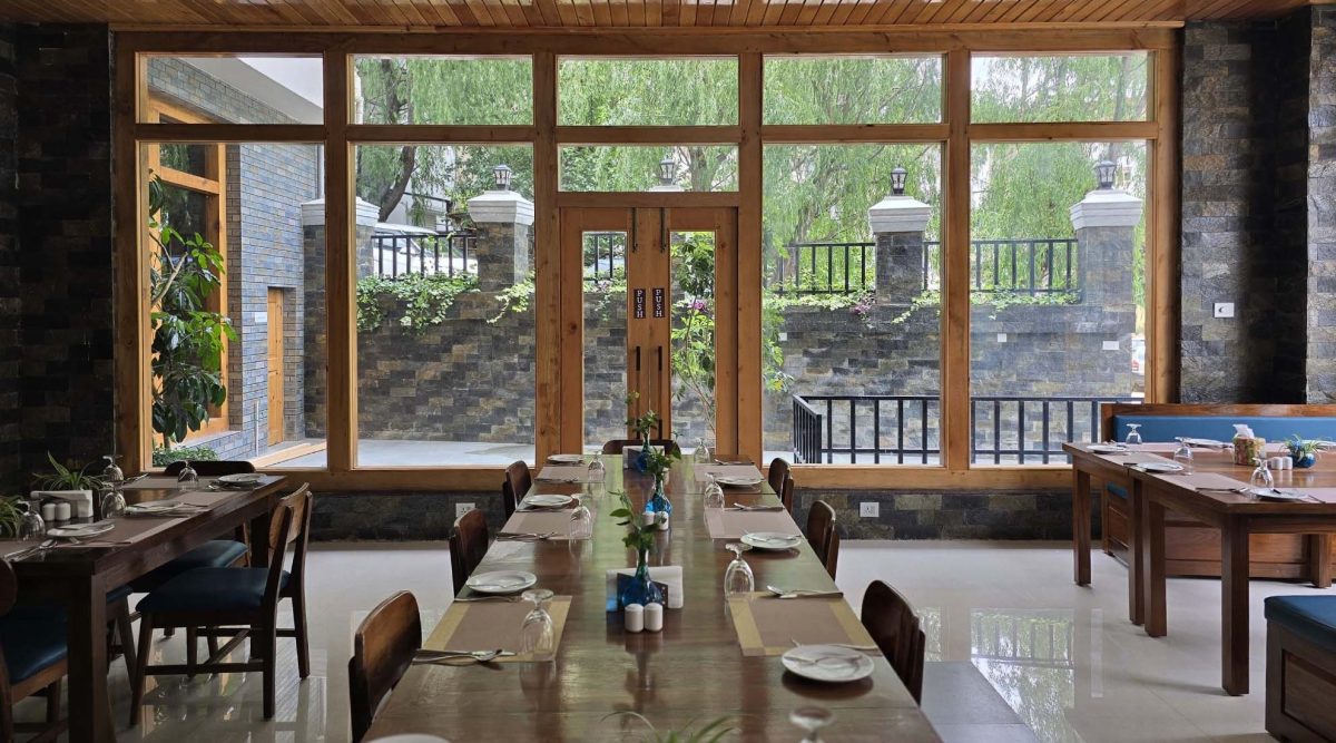 dining-g3-qq9klb2t51rg9ns1vnudmwx6d7o4ligk80s22qaz20