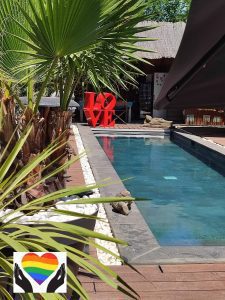 Piscine-LGBT-ed8106b7a3bc25fb5889296a48122e76