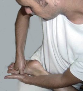 Massage-de-la-plante-du-pied-2-c8dfcebe289e8eaed282fe8302b15323