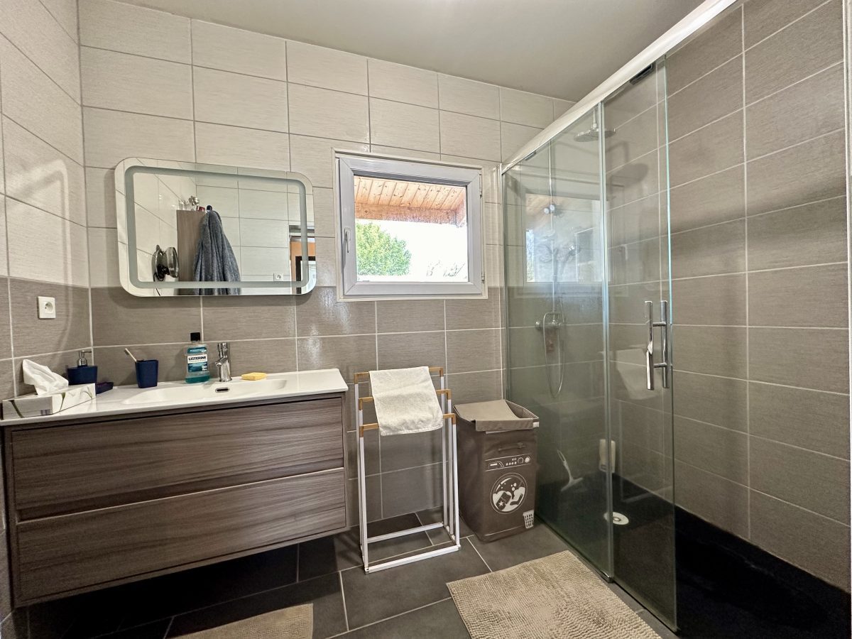 SDB-87a3ae525db099c3c0ecad8eba4339aa