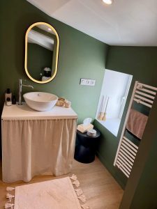 b228ff33-e487-468d-82ad-0ba2c54d9593