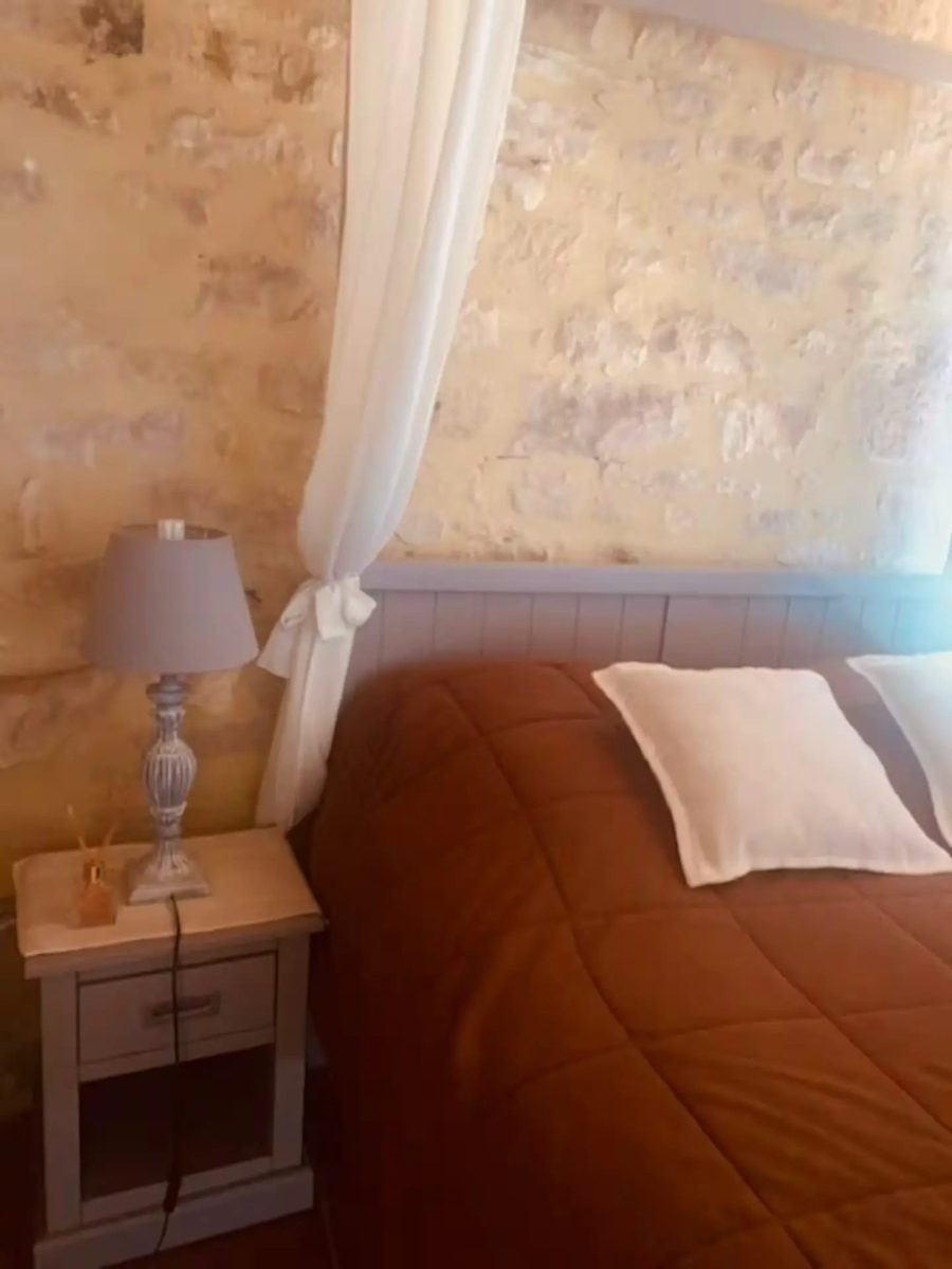 e8651e95-4b17-4cb2-af88-b10a9b0d1f6f