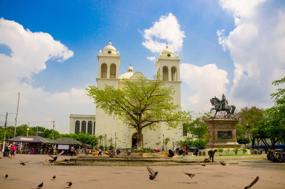 Le centre historique et la place Gerardo Barrios