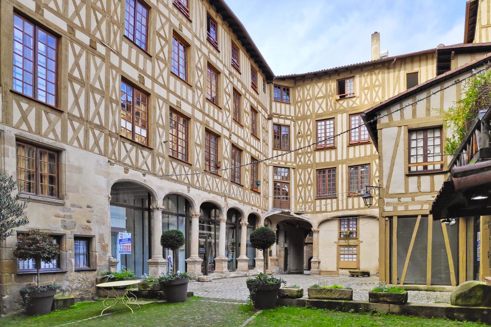 Pourquoi faire appel à un taxi à Limoges ?