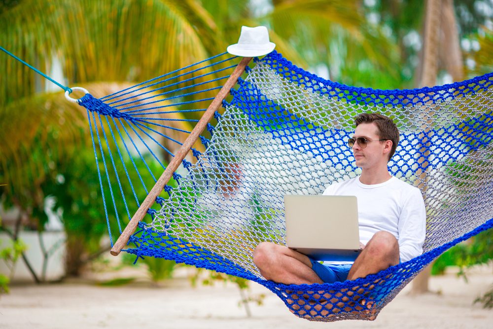 Les destinations phares des digital nomads LGBTQ+