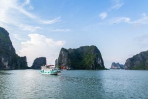 Les activités à faire lors de votre croisière sur la baie d’Halong