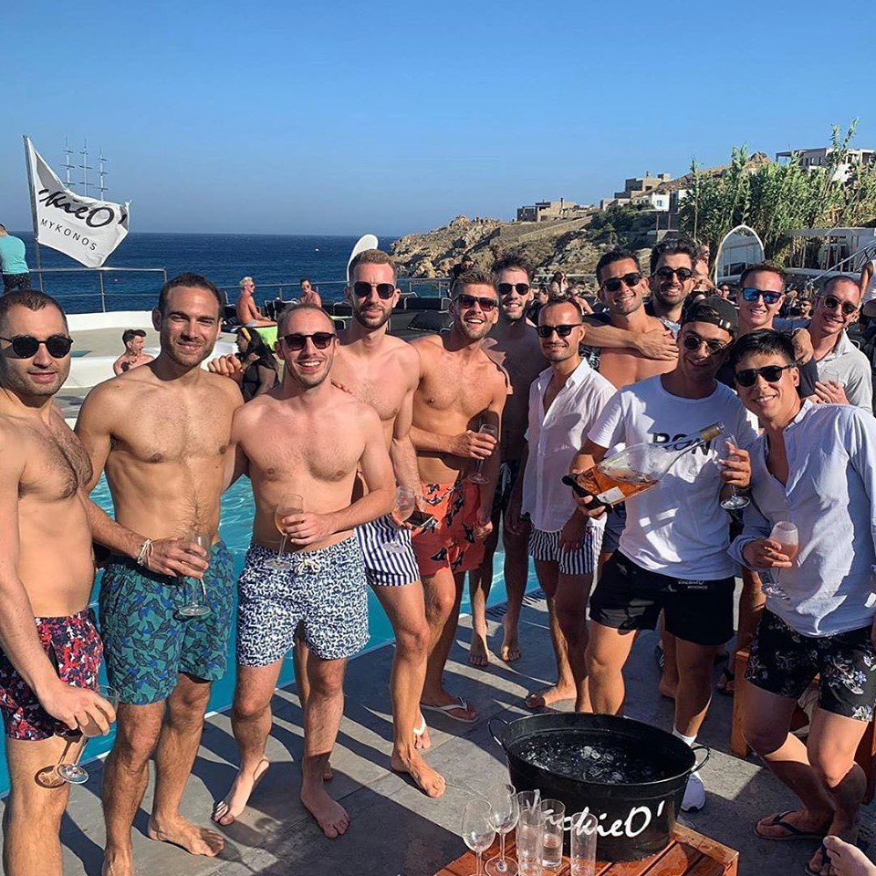 Le gay Mykonos: guide des meilleurs bars, clubs et plages gay