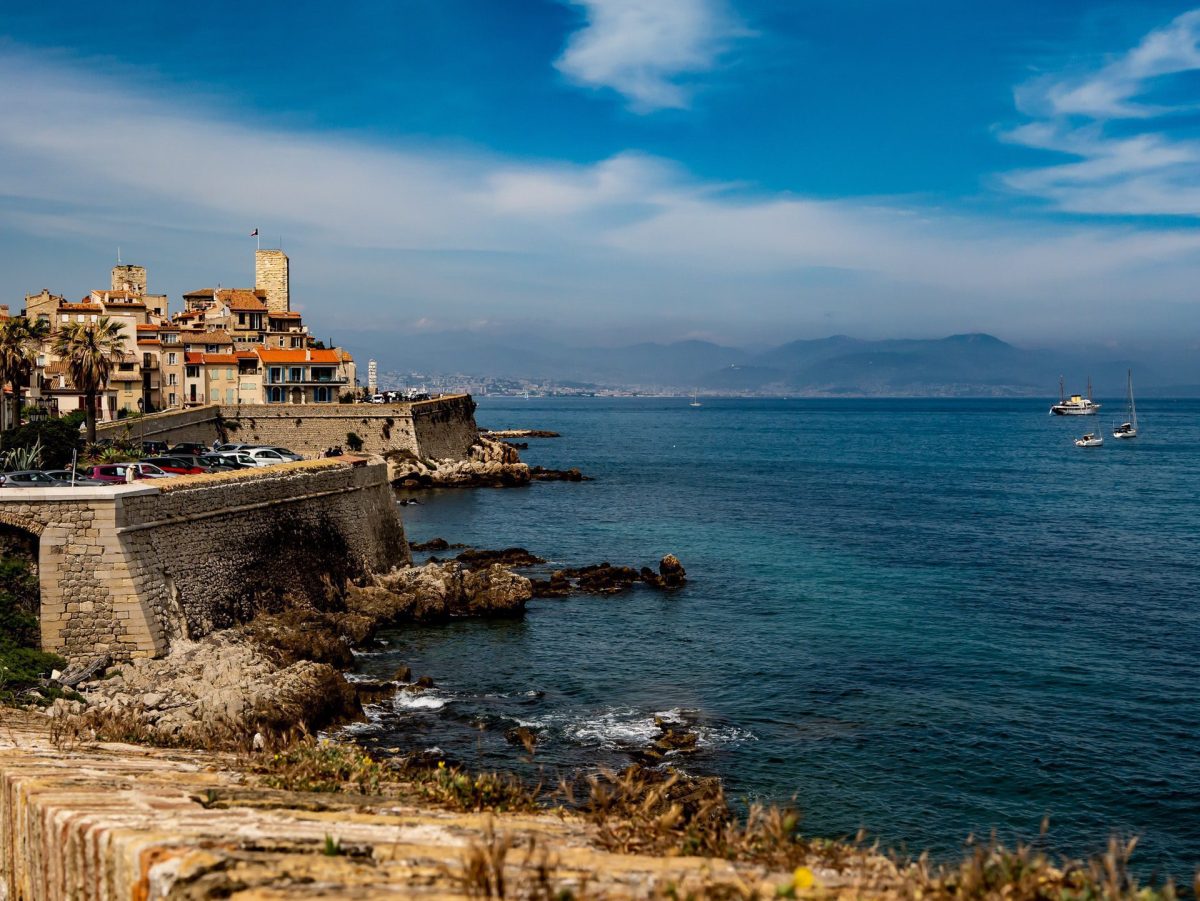 Guide gay d'Antibes