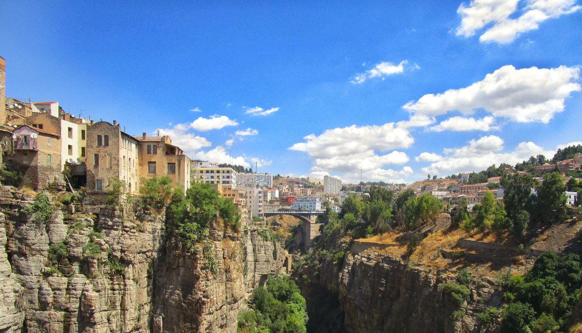 Guide gay d'Algérie