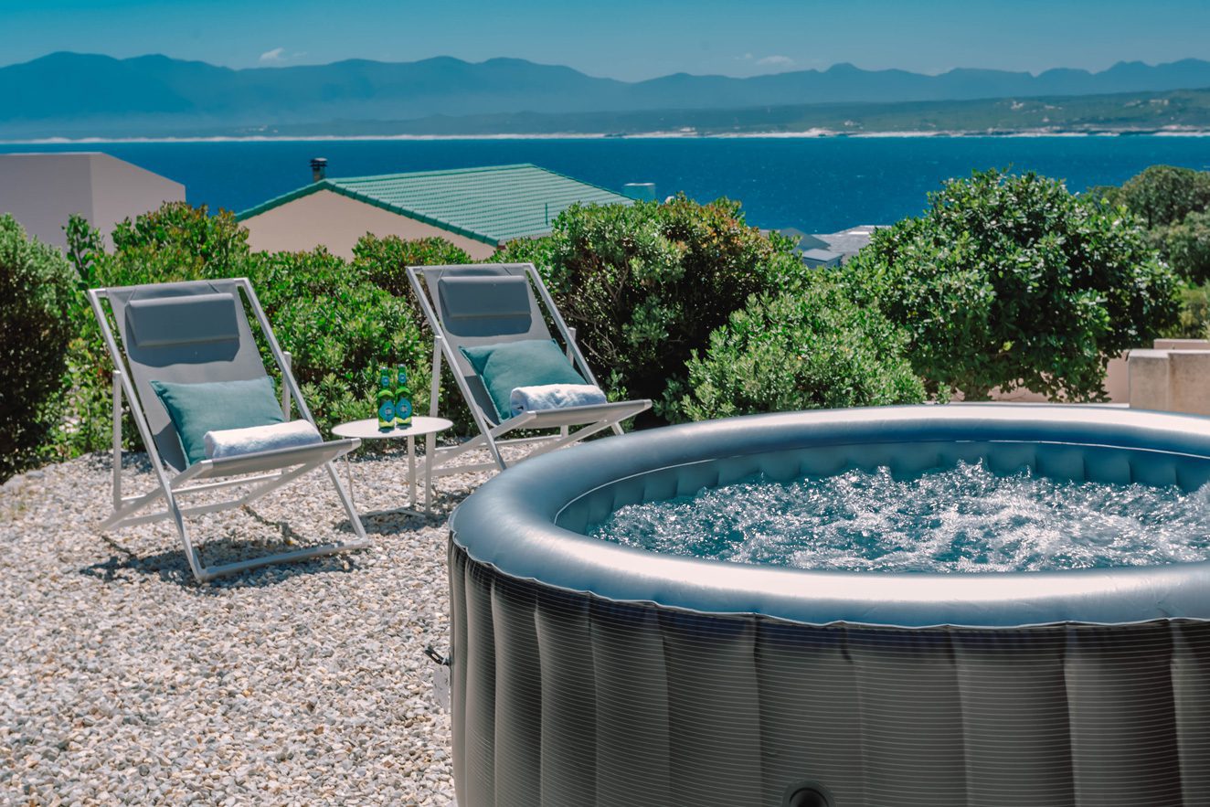 Guppy-Huys-De-Kelders-Holiday02