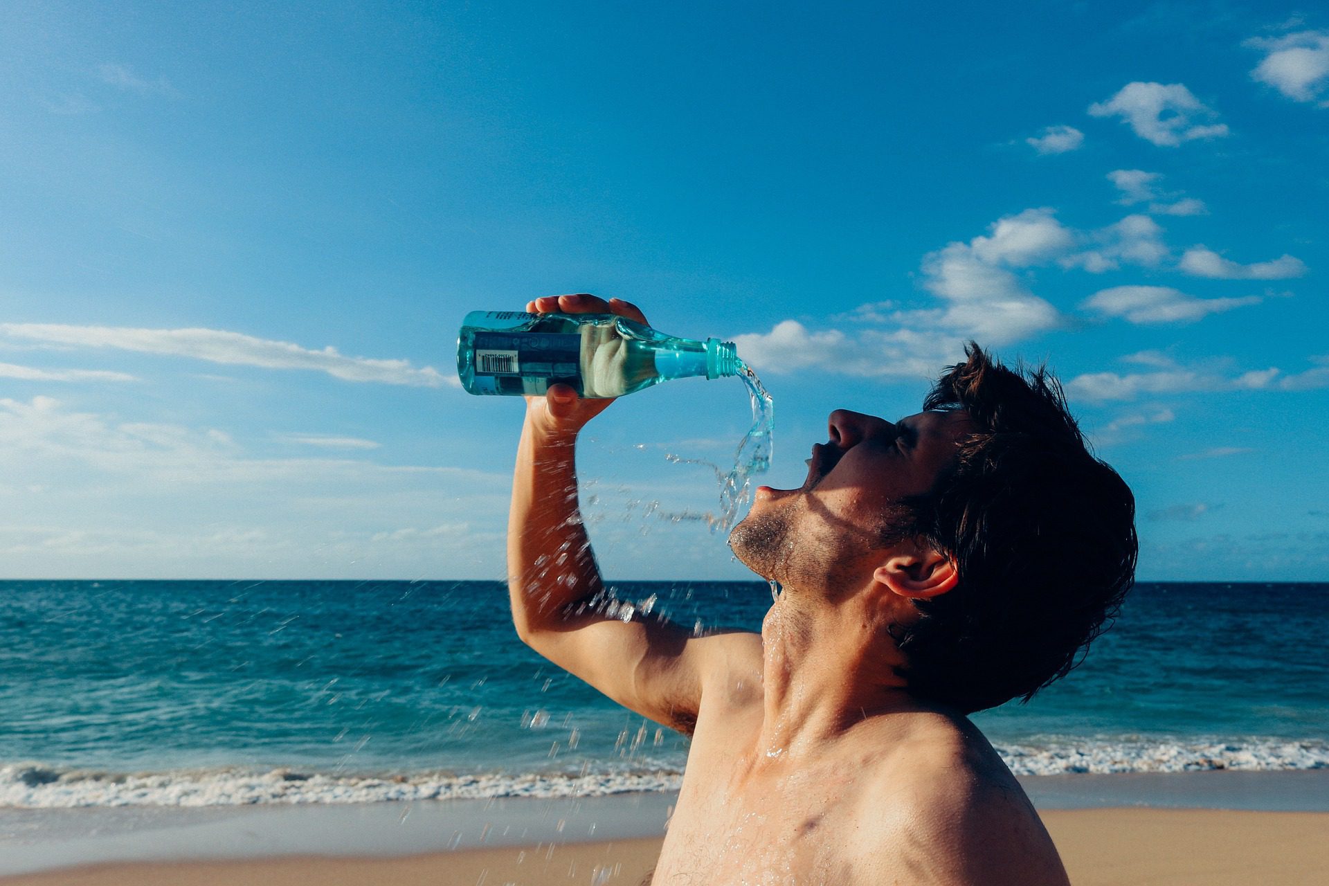 L’eau potable en voyage : 4 gestes, 4 méthodes