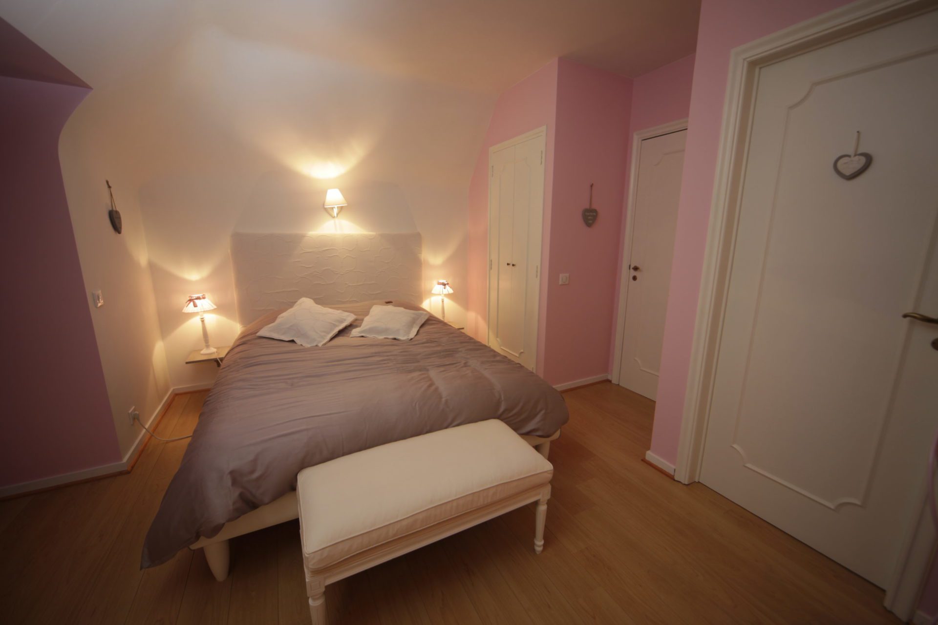 Chambre d'hôtes gay à Louve-La-Neuve