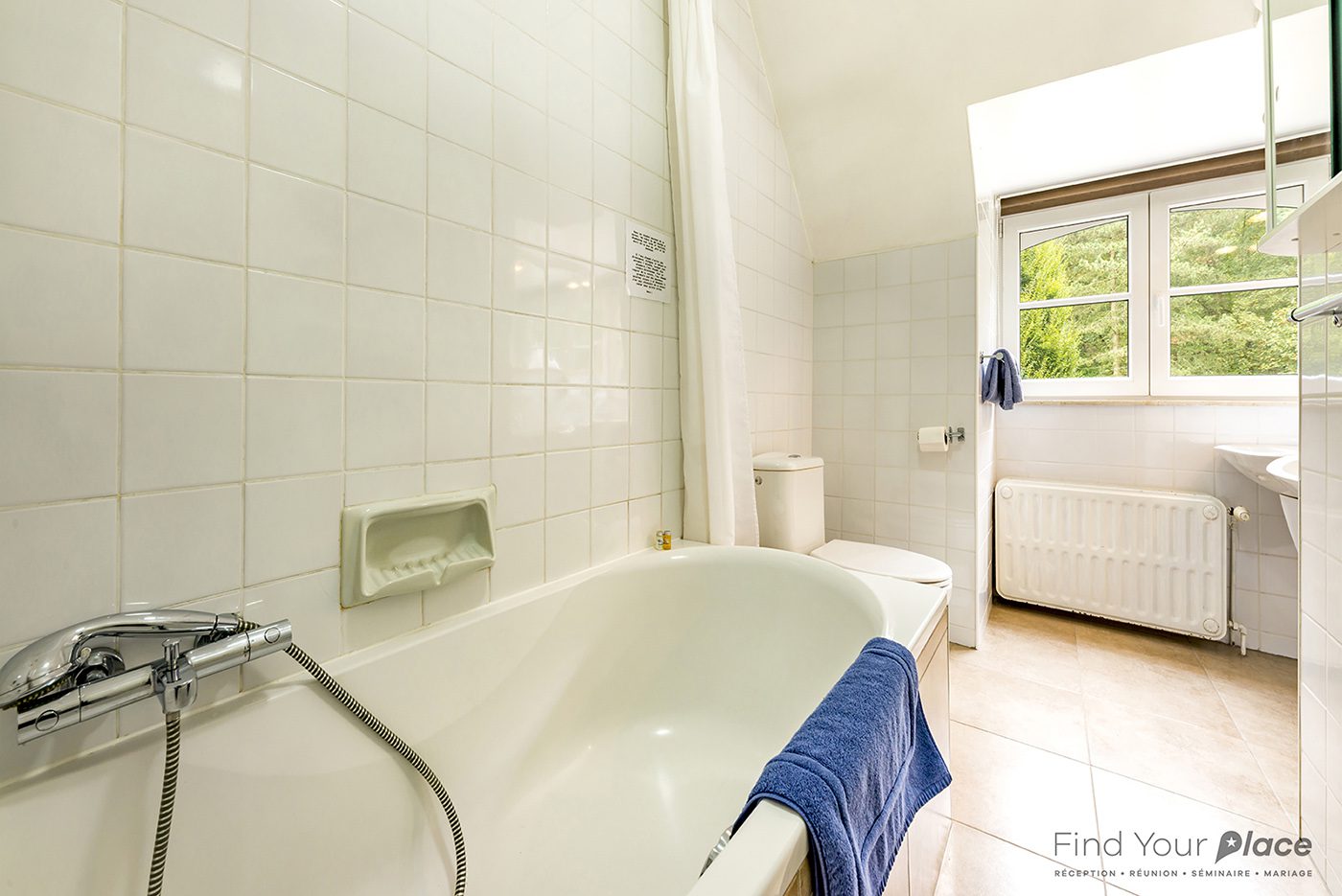 Chambre d'hôtes gay à Louve-La-Neuve