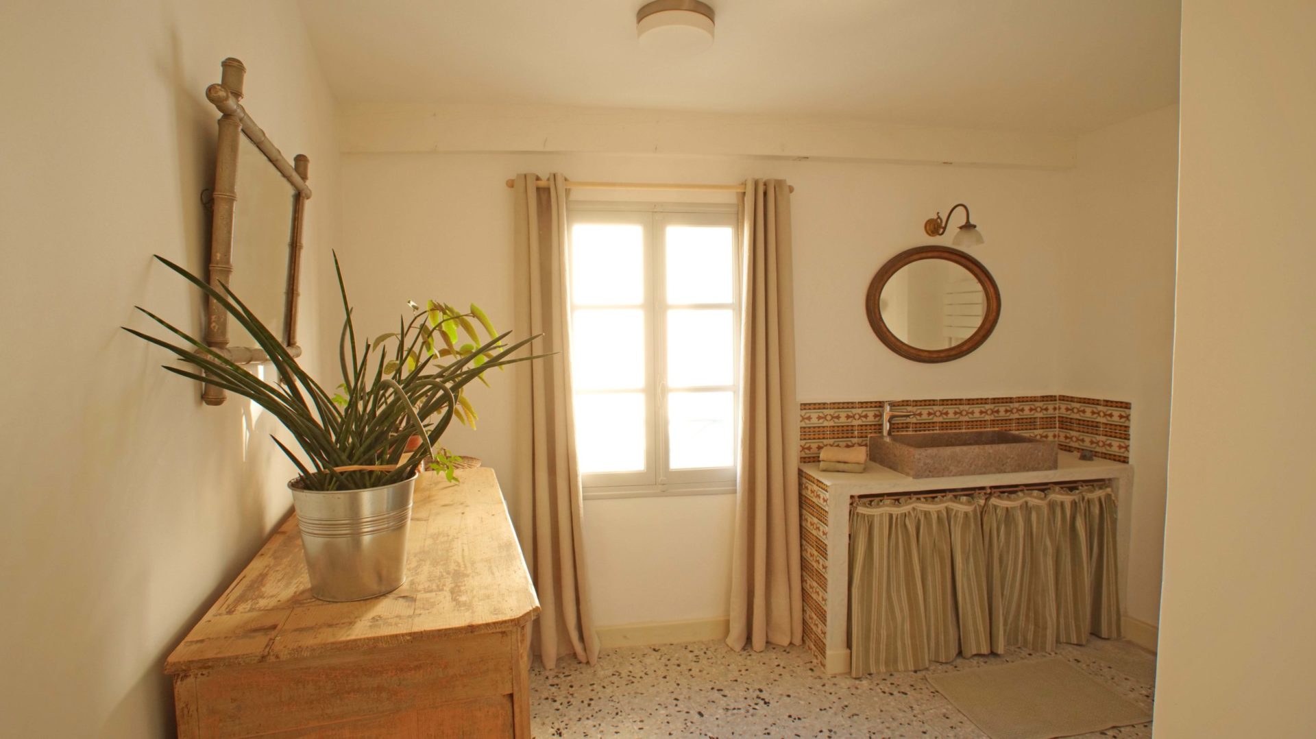 Chambres d'hôtes gay à Arles