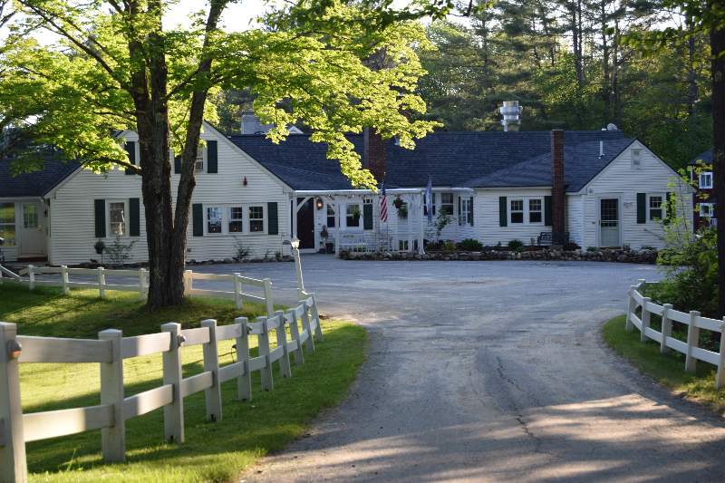 The New Hampshire Mountain Inn