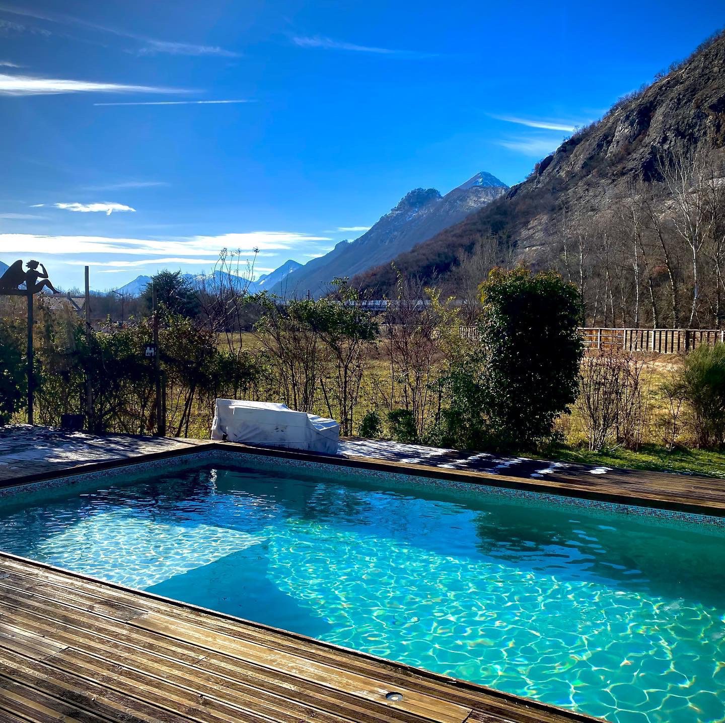 D1BCF87E-1D82-40FF-95CA-CE8B2202B89D