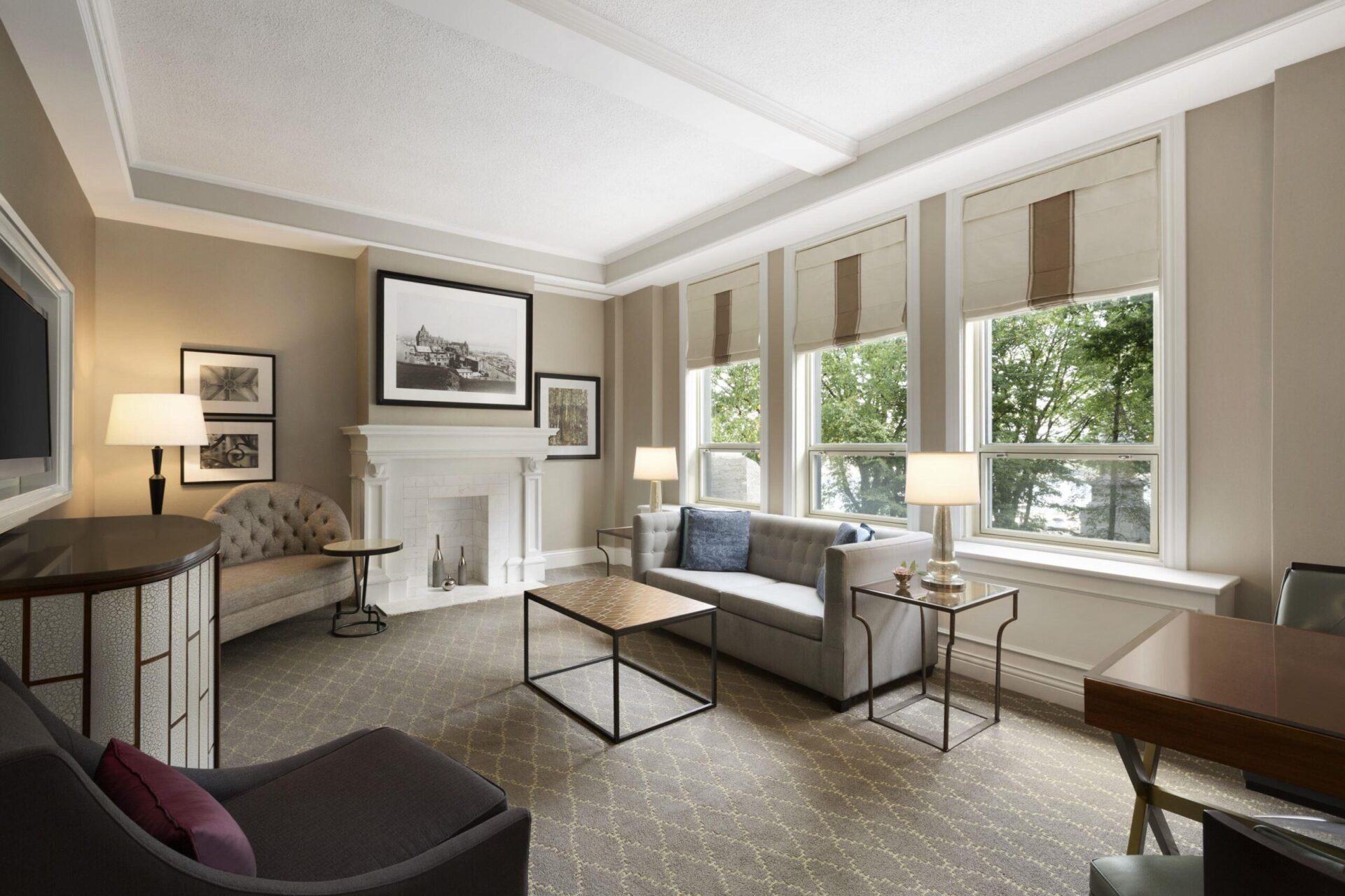 Frontenac Suite Parlor