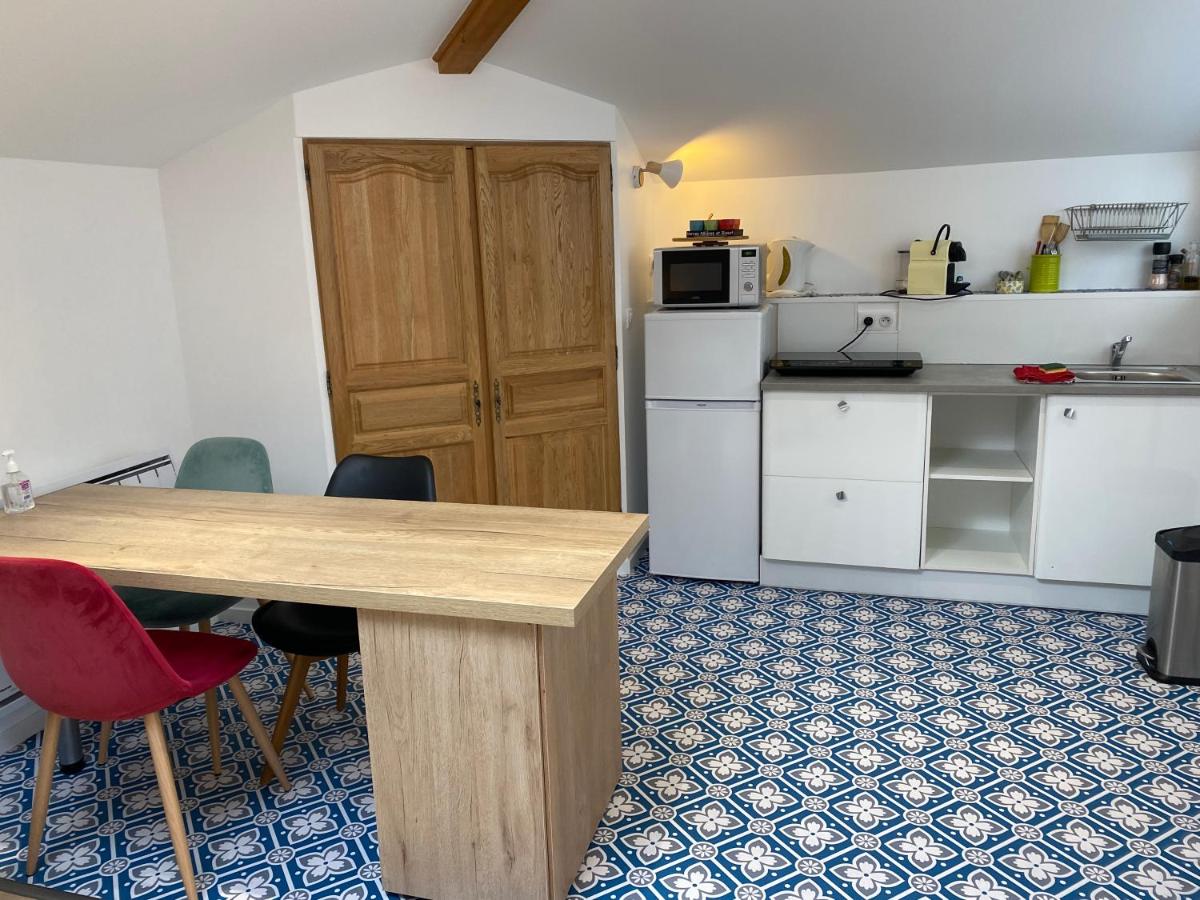 Le Gite Grenoble L'O Bleue propose 3 appartements totalement autonome avec piscine chauffée de Mi-Mai à fin Oct