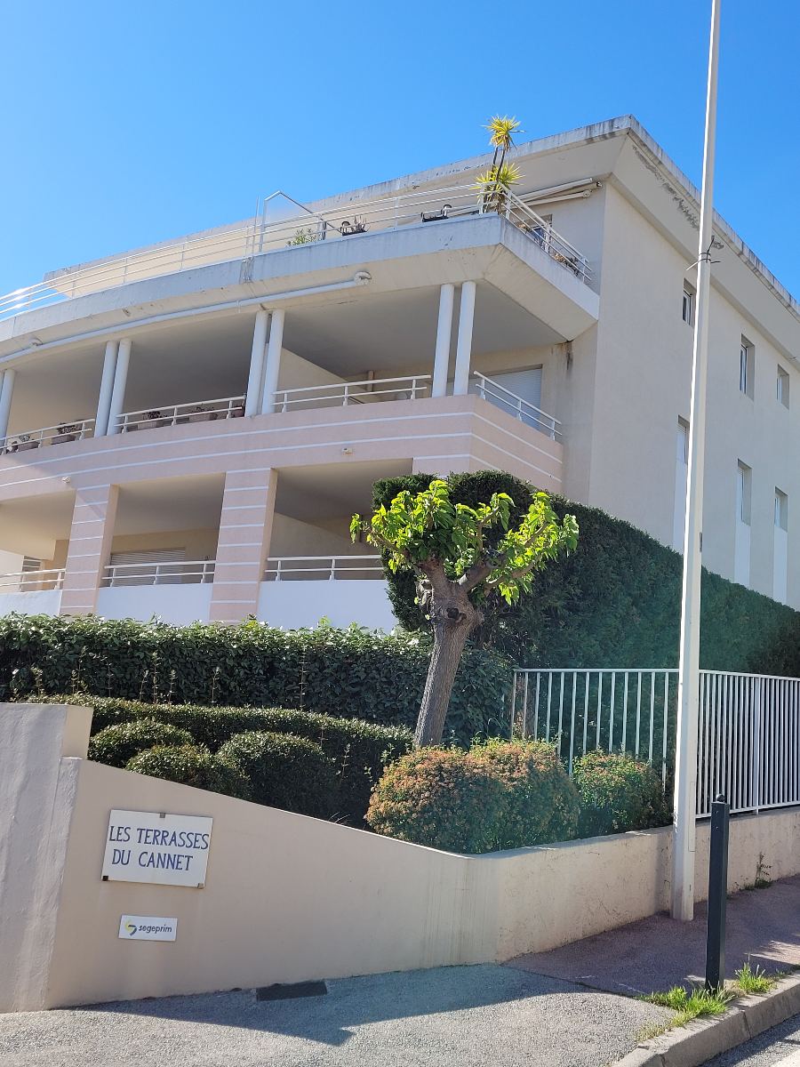 Appartement locatif gay à Cannet