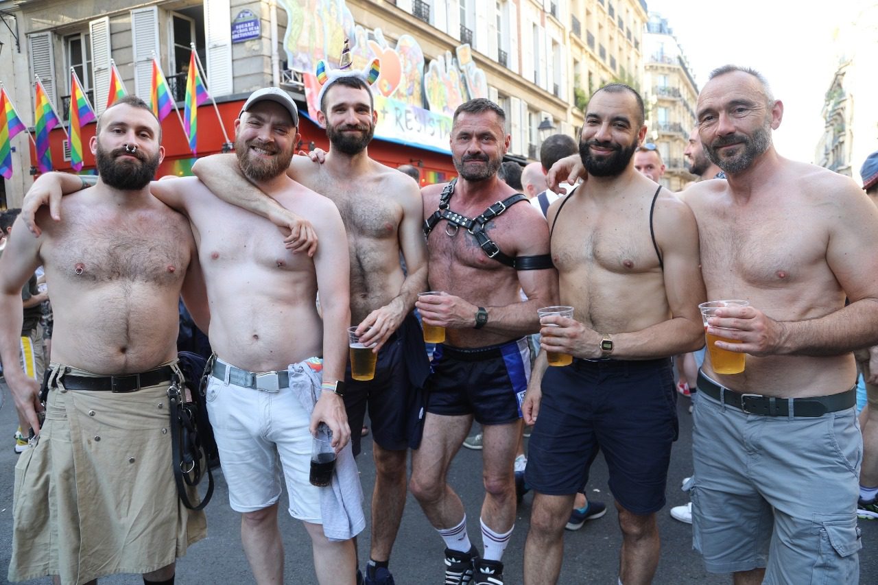 Le COX, au carrefour des soirées gay inoubliables à Paris