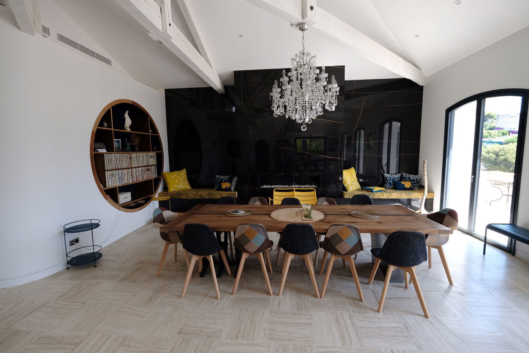 Cheminee-Table-Villa-Talabar