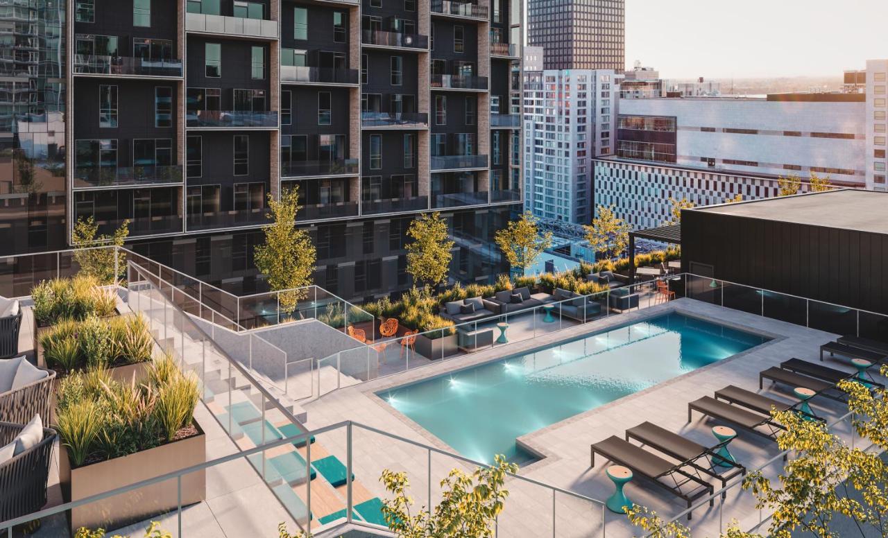 Hôtel Humaniti, Montréal