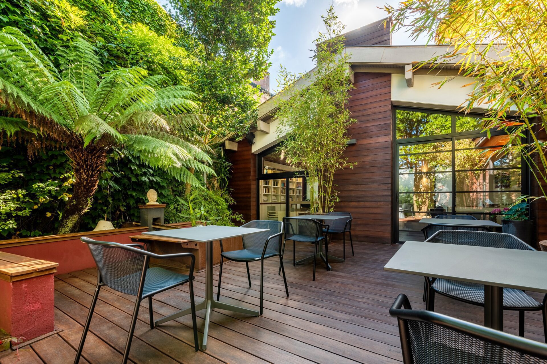 Une équipe bienveillante dans un hôtel flambant neuf