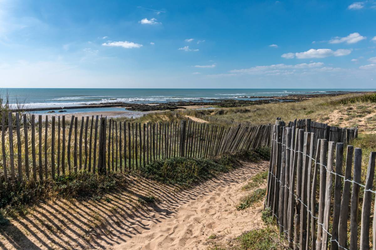 Camping, plage et activités : comment préparer ses vacances en couple en Vendée ?
