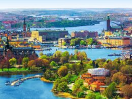 Et si vous tentiez le « workation » dans la nature suédoise? Voici 12 lieux où combiner travail et vacances!