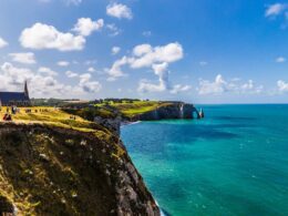 Partir à la découverte d'Étretat